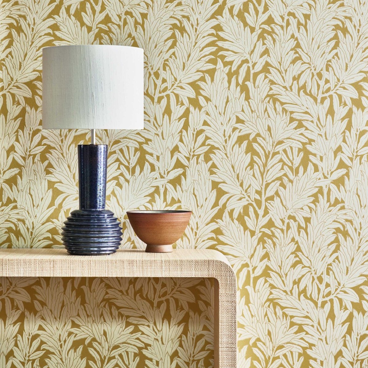 1838 Wallcoverings V&A Decorative Papers II Laurel Leaf Behang 2412-177-04 - LAB COLOUR THE WORLD
