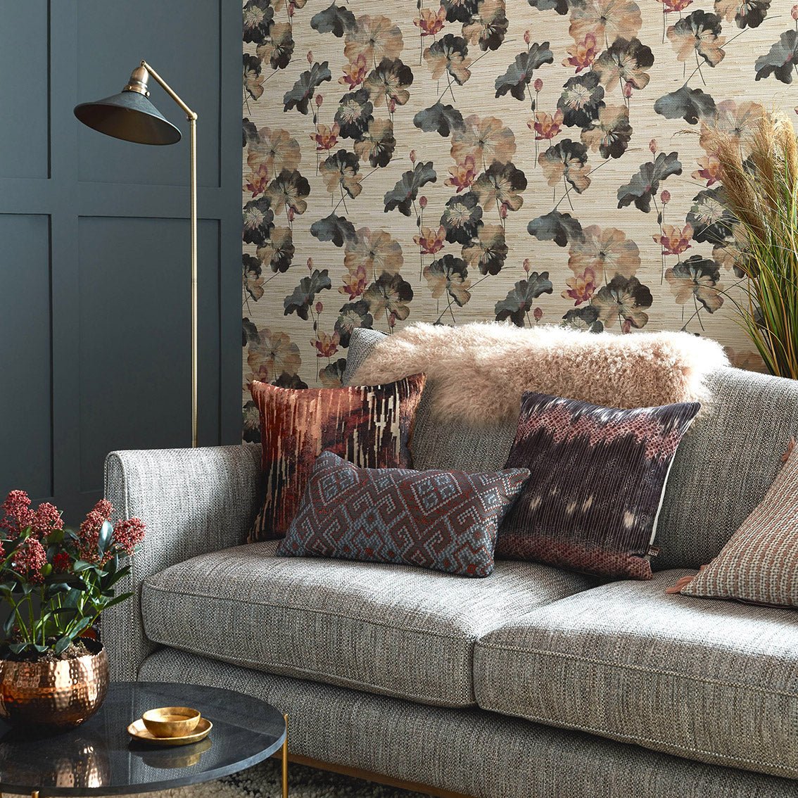 1838 Wallcoverings Willow Water Lilies Bracken Behang 2008-143-01 - LAB COLOUR THE WORLD