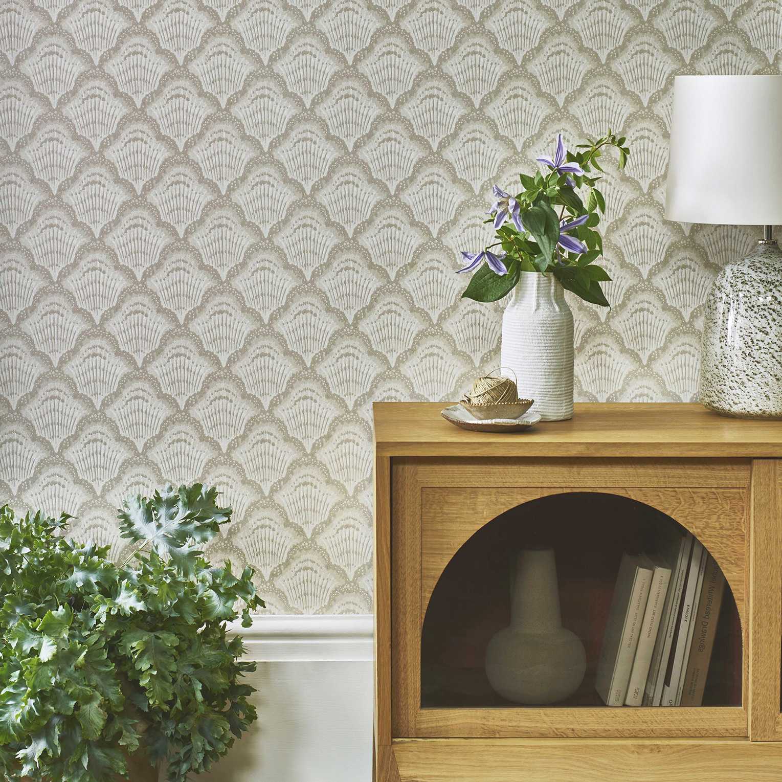 1838 Wallcoverings Calico Shell Behang 2412-179-01 - Ivory