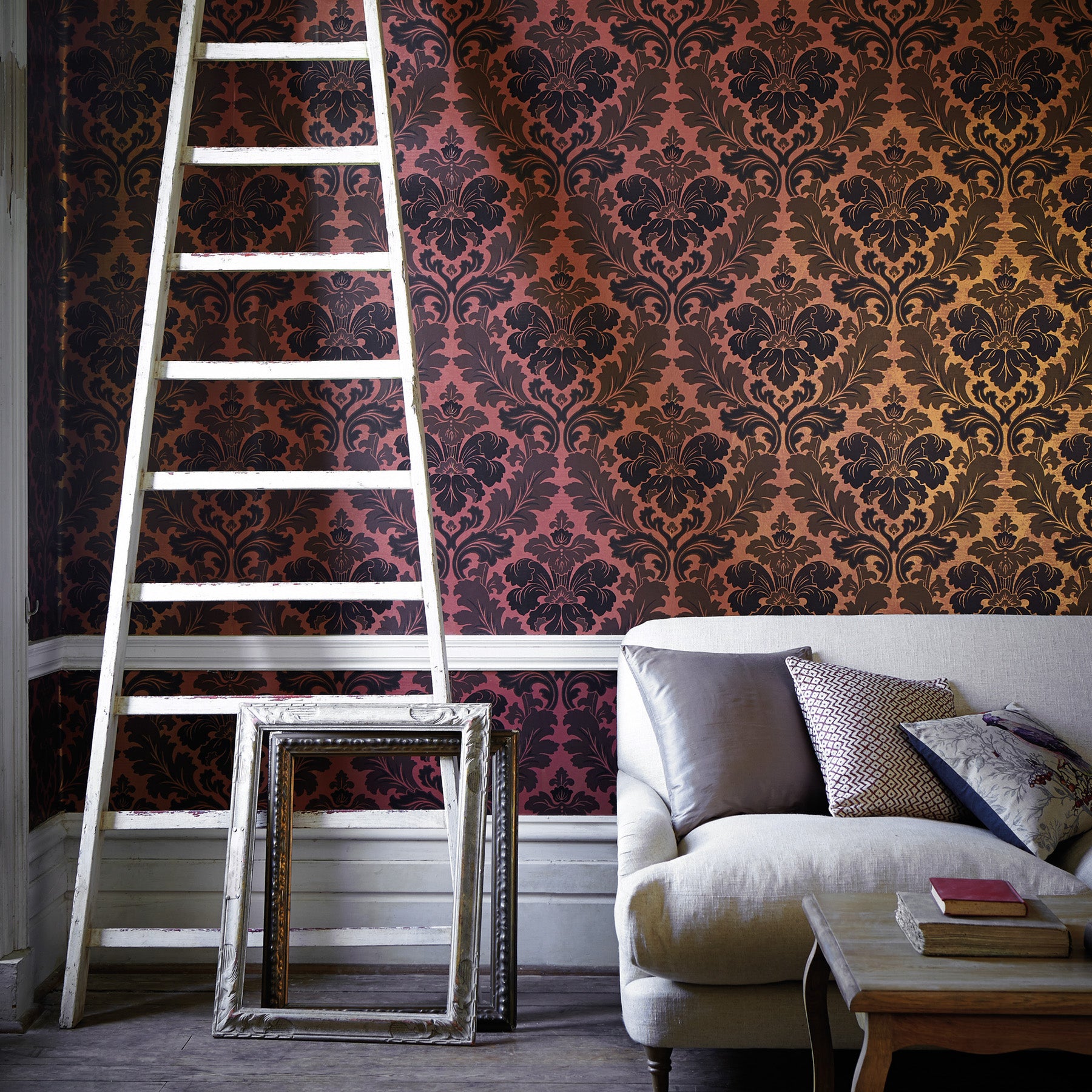 Little Greene Bonaparte Behang 0284BPREDGO - LAB COLOUR THE WORLD
