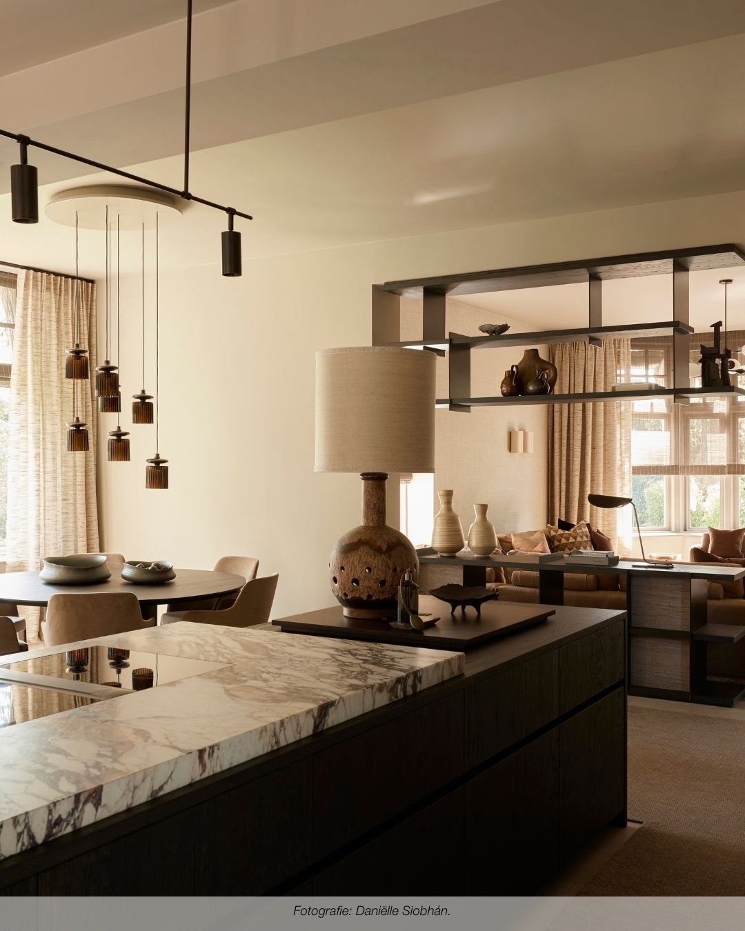 CALACATTA BLOSSOM NO. 1037