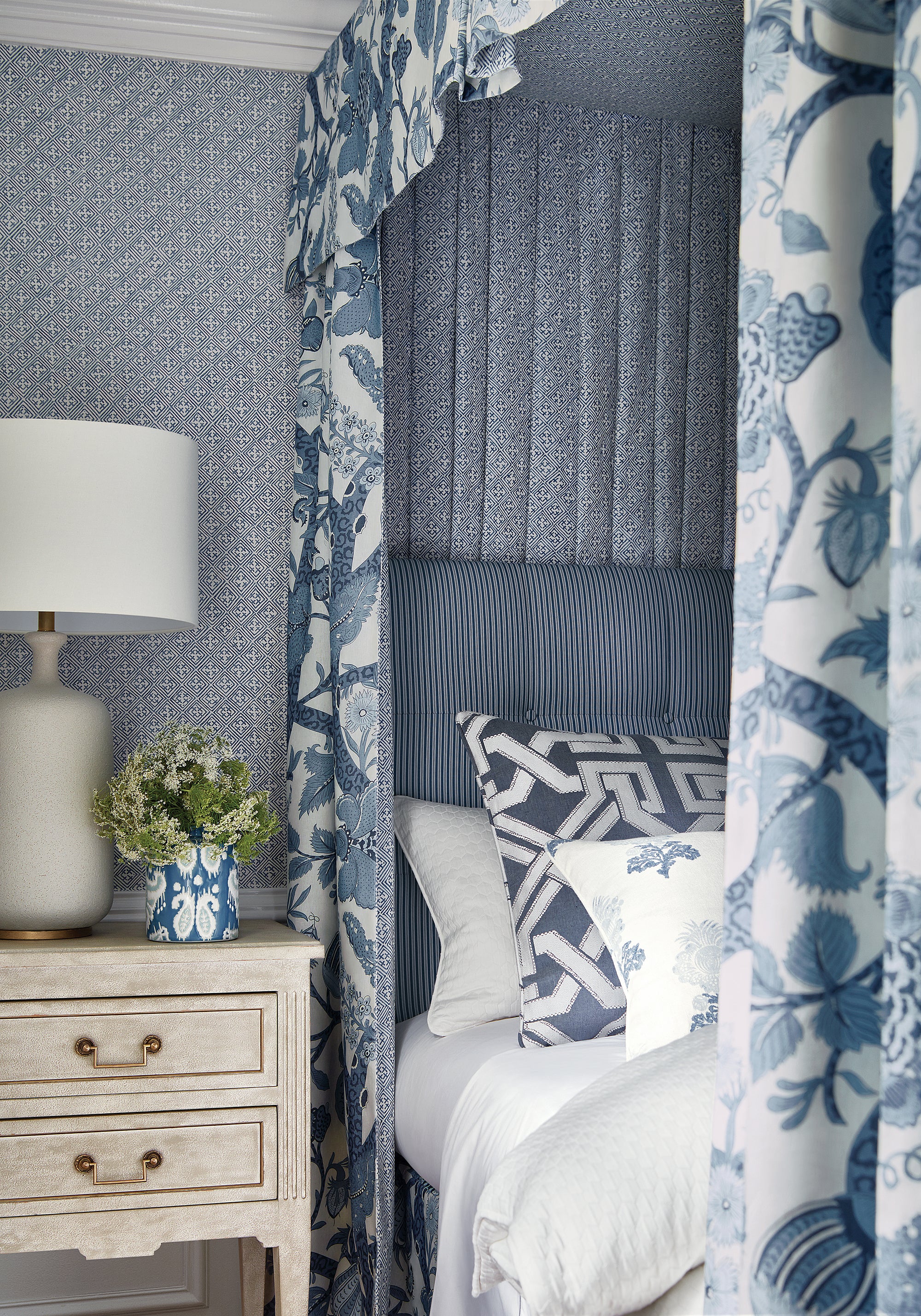 Thibaut Chestnut Hill Laos Behang T72617 - sfeerbeeld