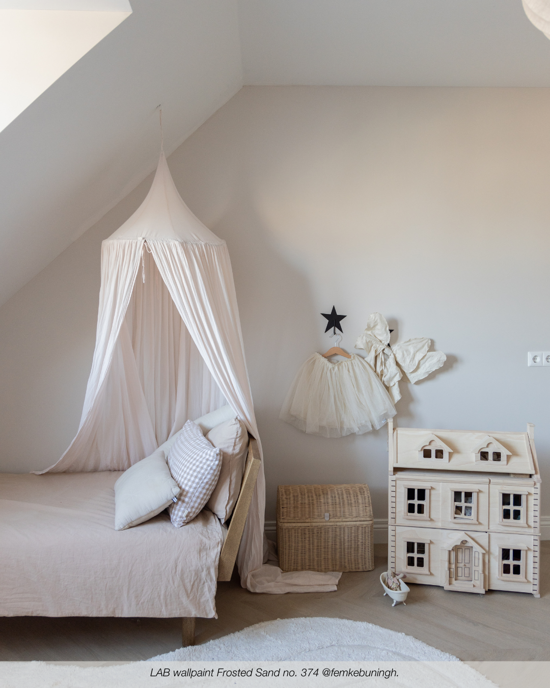 FROSTED SAND NO. 374