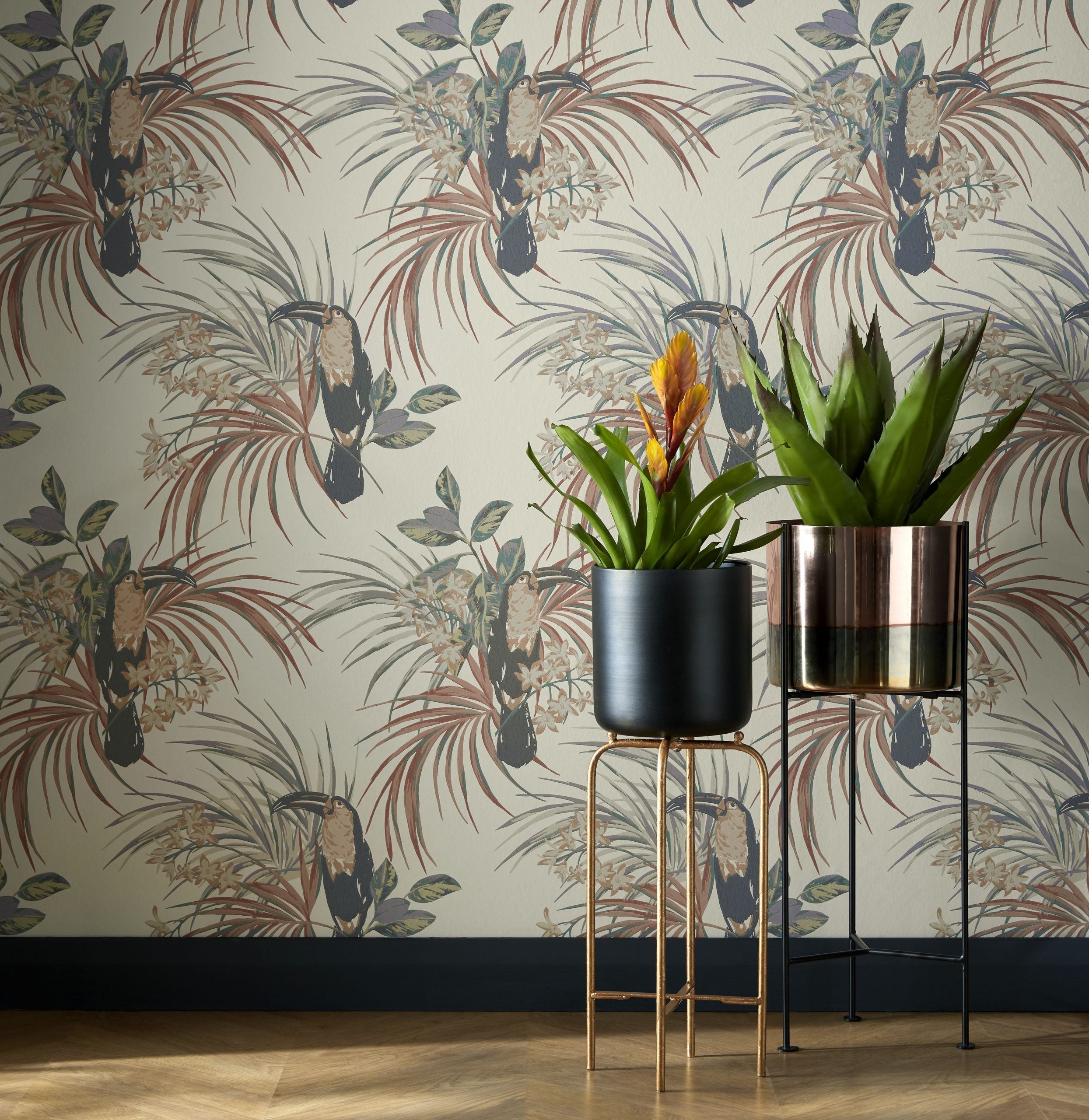 1838 Wallcoverings Le Toucan Amber Glow Behang 1907-135-04 - Orange
