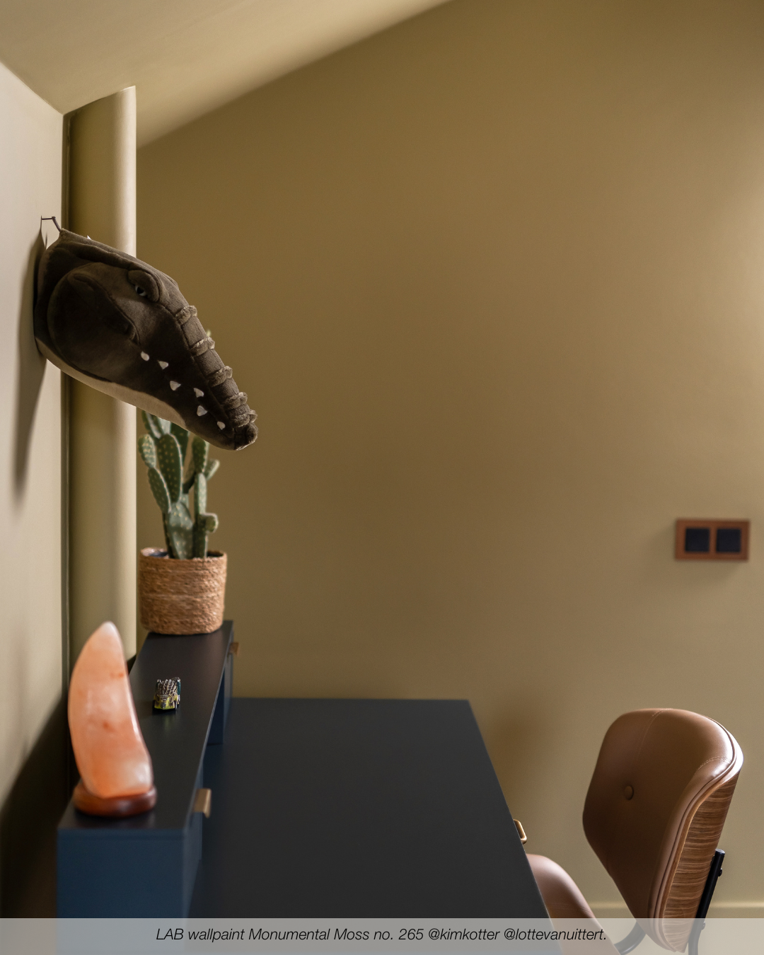 Monumental Moss No. 265