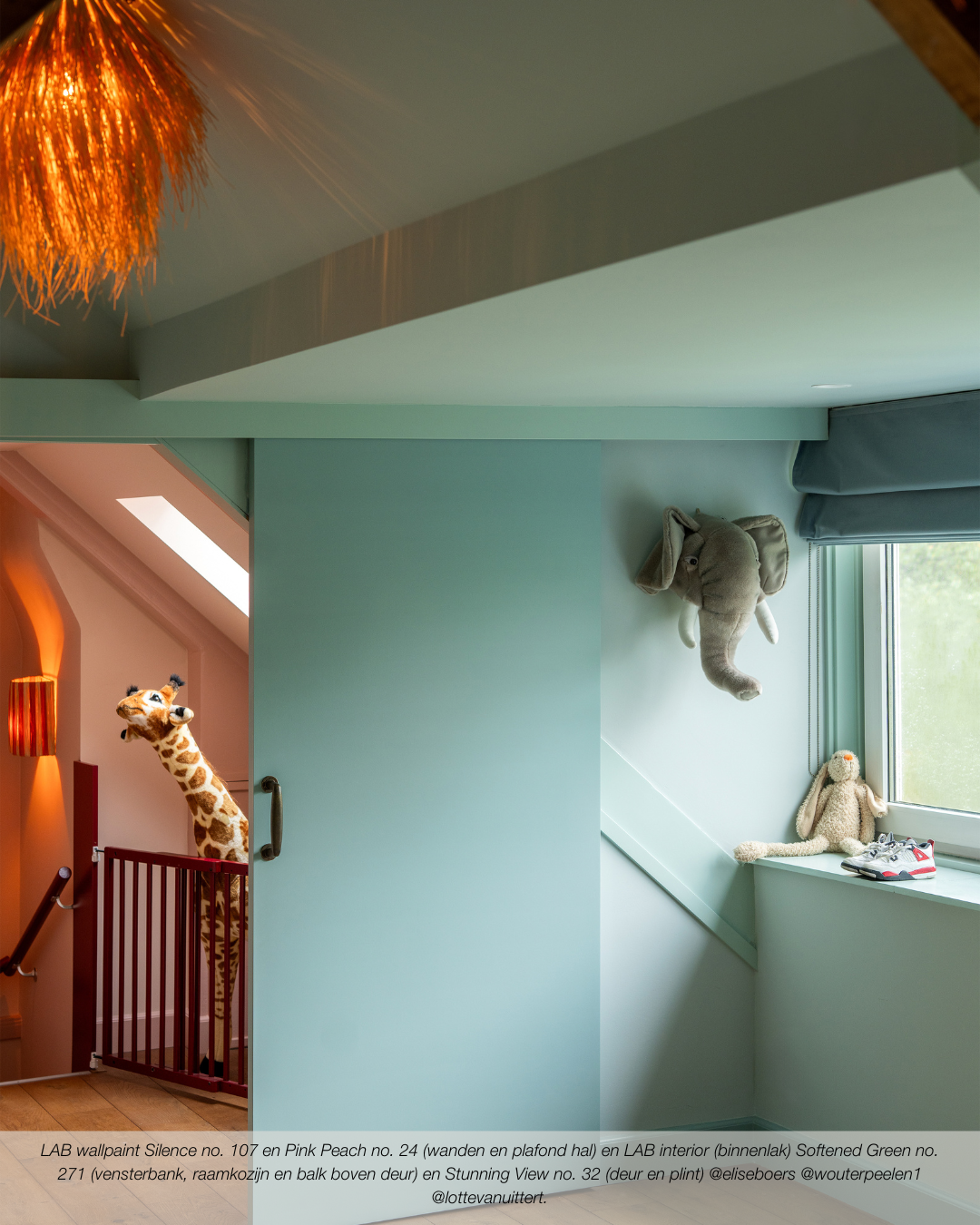 STUNNING VIEW NO. 32