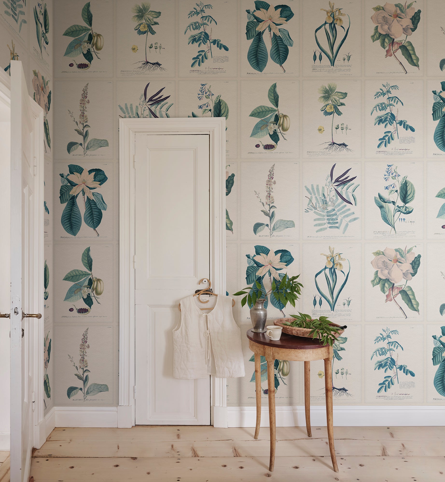 Sandberg Flora Behang S10589 - Blue