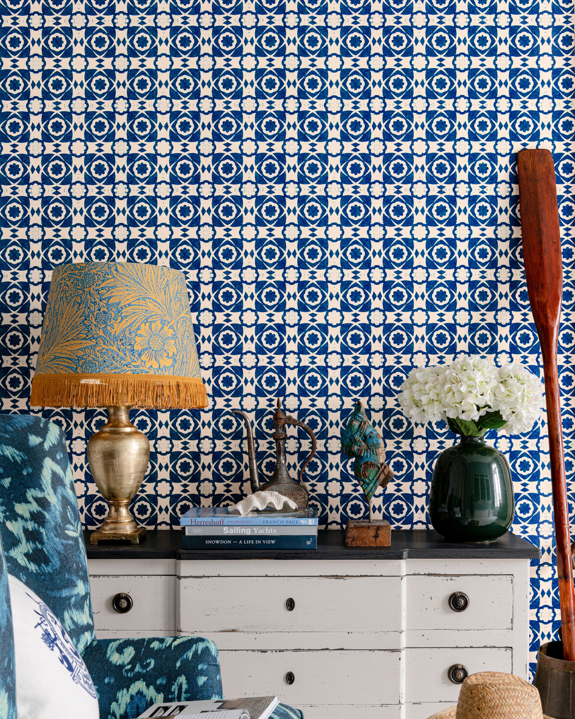 Mind The Gap Aegean Tiles Leather Behang