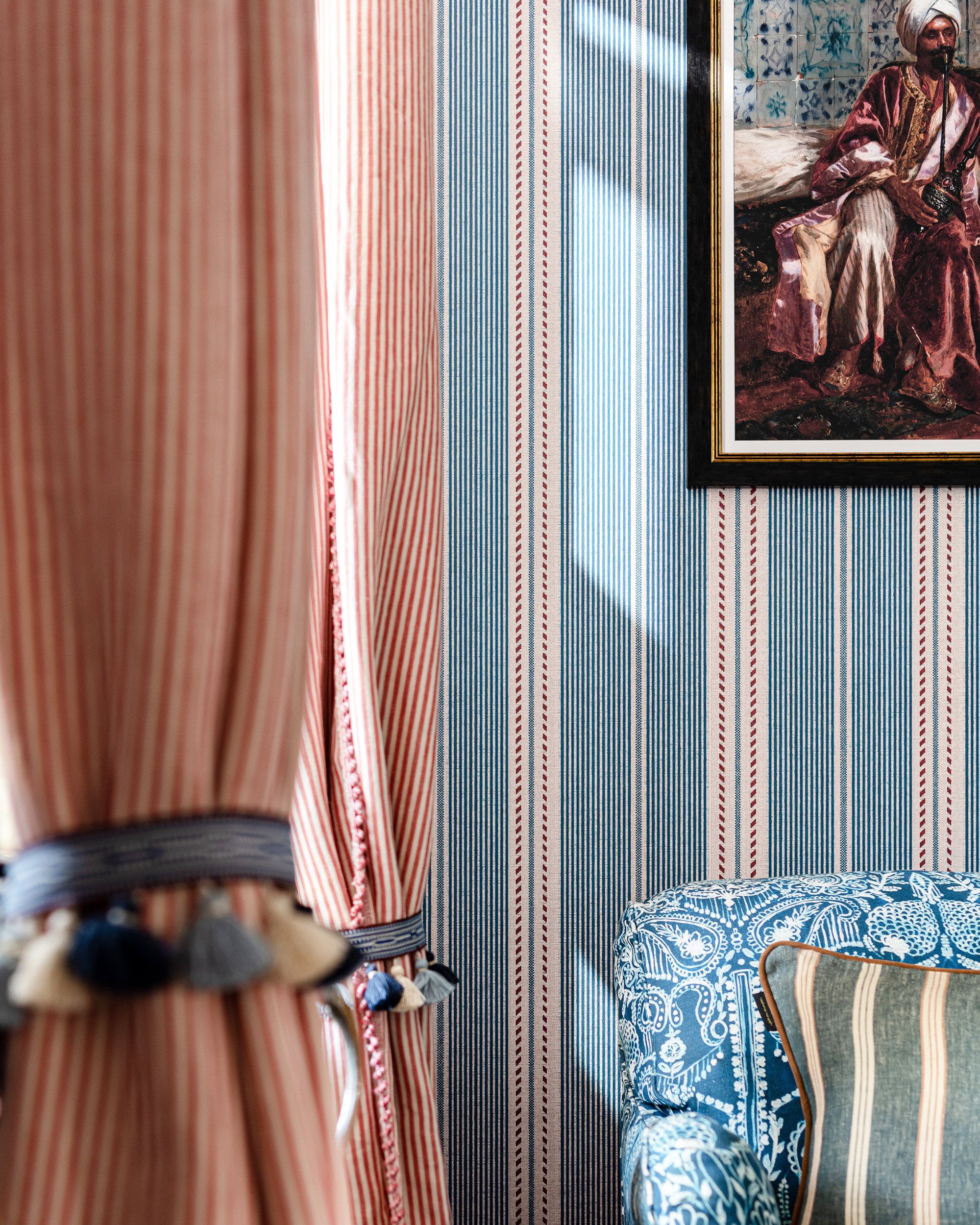 Mind The Gap Berber Stripes Rouge Behang