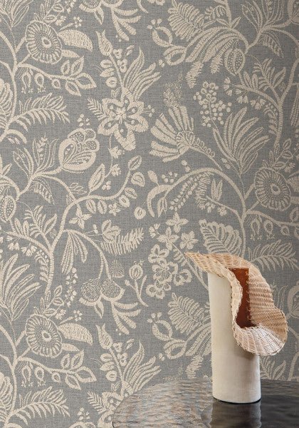 Casamance Broderies Pastel behang 76960508 - LAB COLOUR THE WORLD