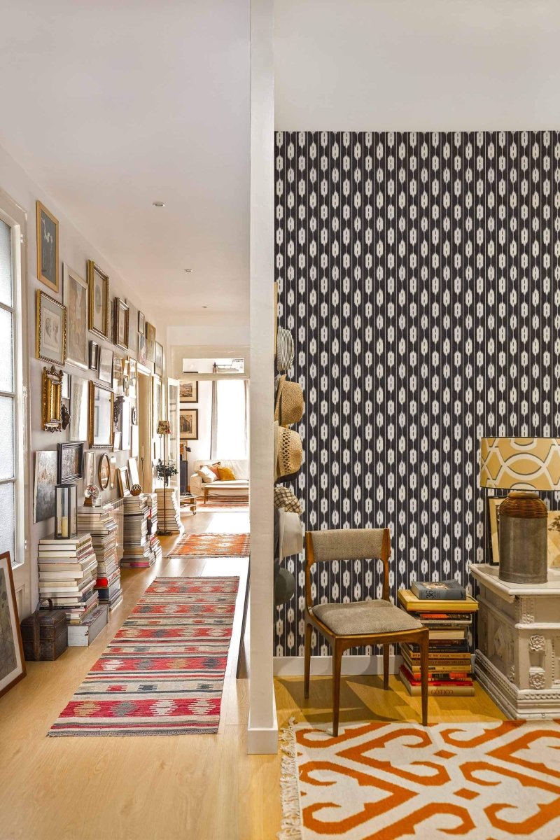 Coordonné Ikart Llengües Black behang A00829 - LAB COLOUR THE WORLD