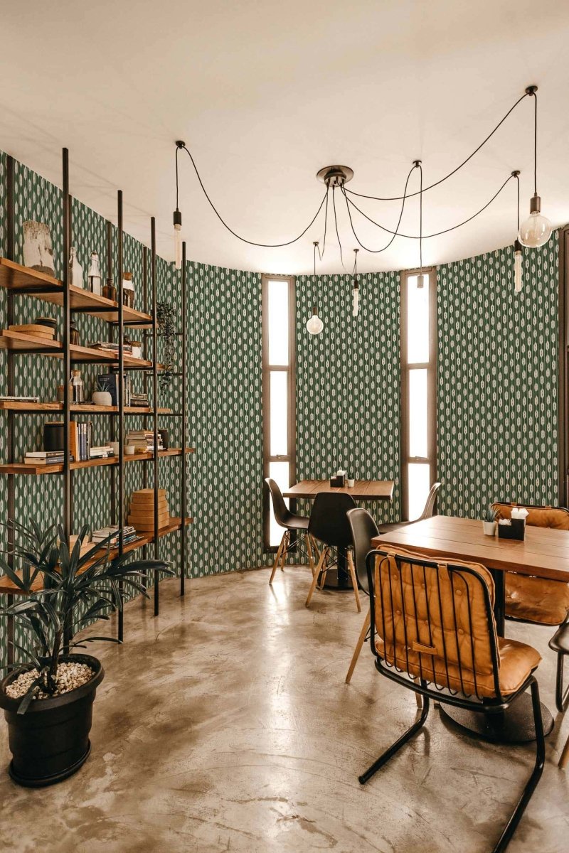 Coordonné Ikart Llengües Green behang A00826 - LAB COLOUR THE WORLD