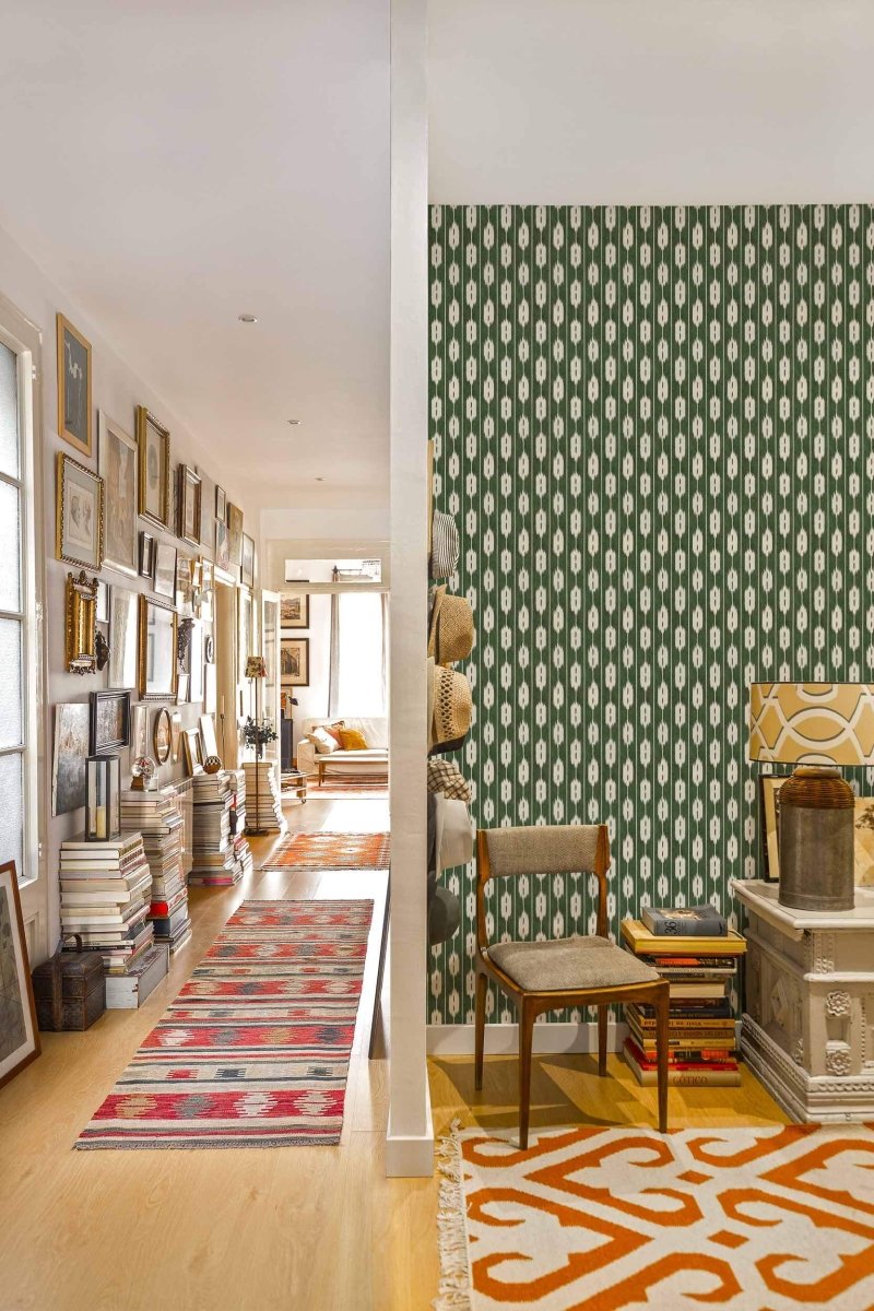 Coordonné Ikart Llengües Green behang A00826 - LAB COLOUR THE WORLD