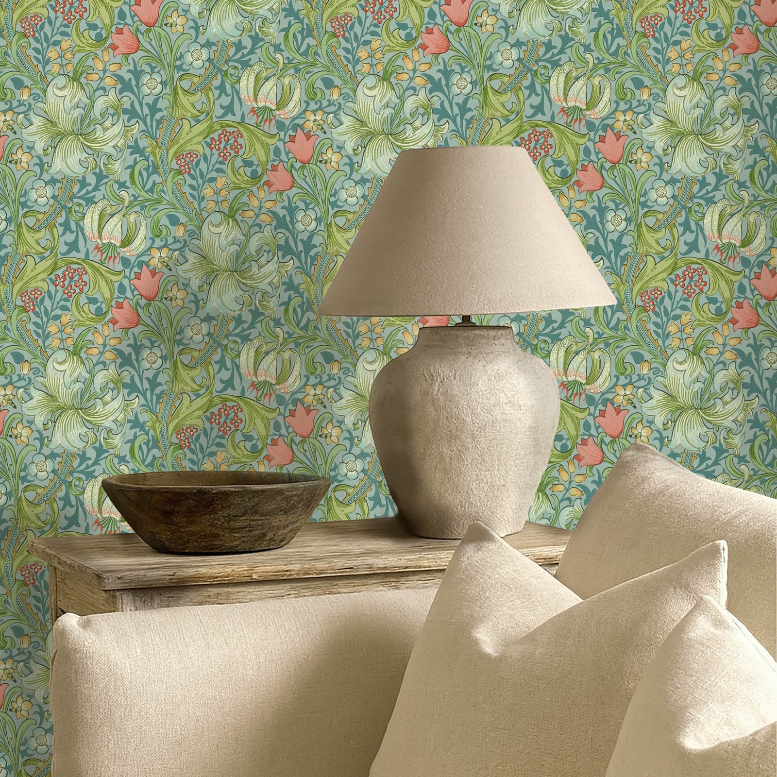 Morris & Co. Golden Lily Behang 210430 - LAB COLOUR THE WORLD