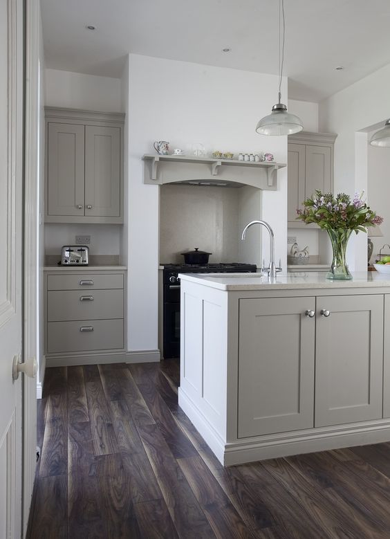 Hardwick White no. 5 - LAB COLOUR THE WORLD