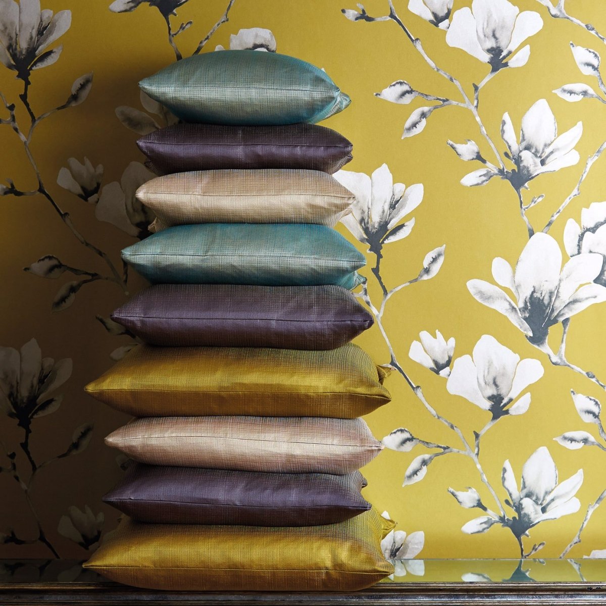 Harlequin Lotus Wide Width Behang 110879 - LAB COLOUR THE WORLD