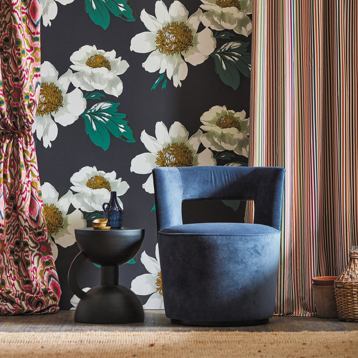 Harlequin Paeonia Wide Width Behang 112841 - LAB COLOUR THE WORLD