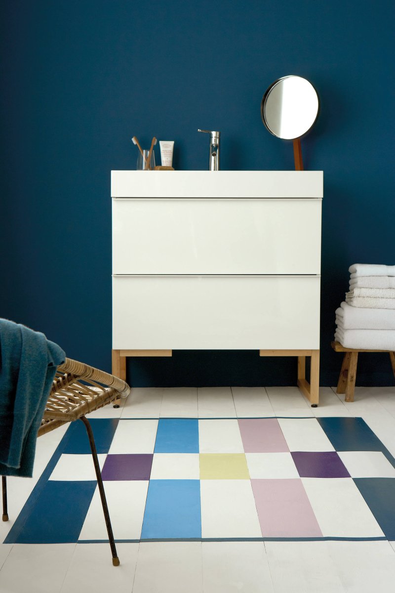 Hicks' Blue no. 208 - LAB COLOUR THE WORLD
