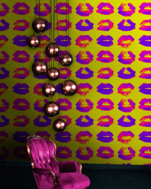 Mind The Gap Neon Kiss Behang WP20381 - LAB COLOUR THE WORLD