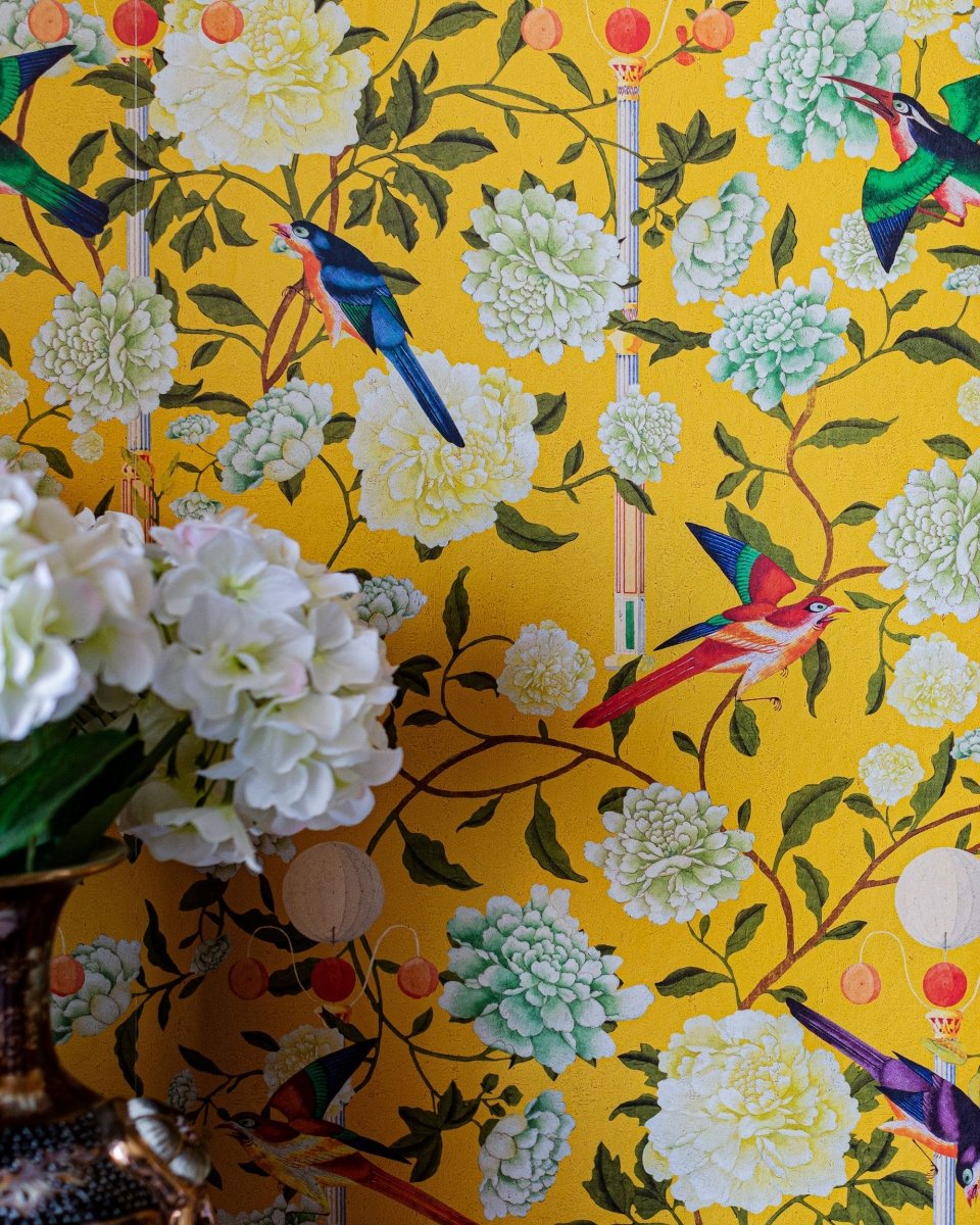 Mind The Gap The Garden of Immortality Mustard Yellow Behang WP20590 - LAB COLOUR THE WORLD