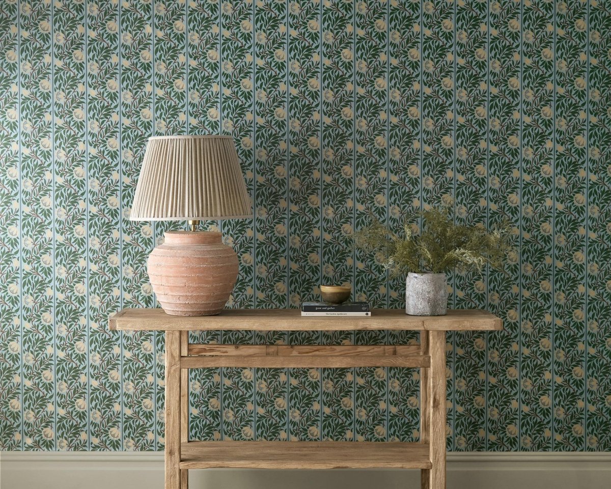 Morris & Co. Peony Trellis Behang 217569 - LAB COLOUR THE WORLD