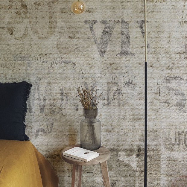Les Dominotiers Newspaper Grunge Patina Beige Behang DOM 420
