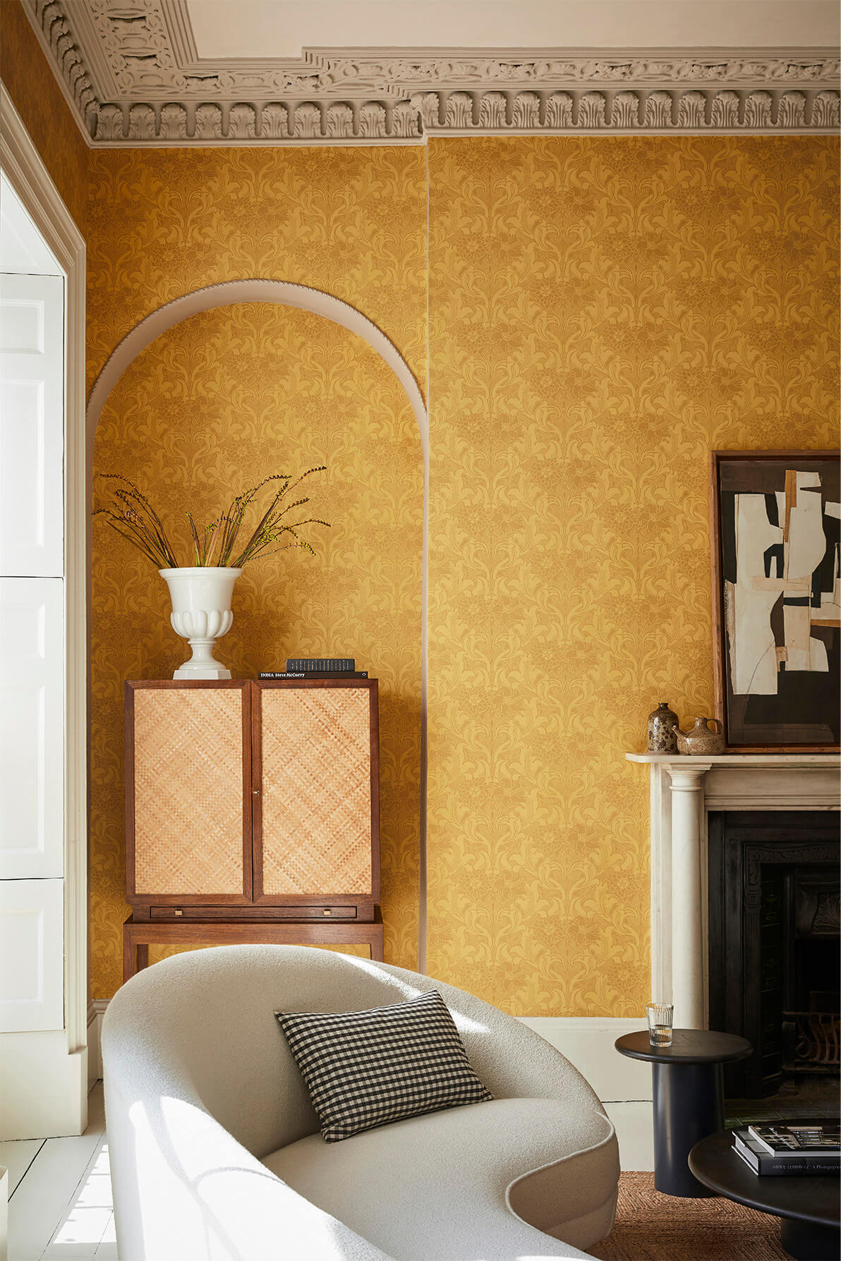Little Greene Dahlia Scroll Behang 0263DAGIALL - Giallo