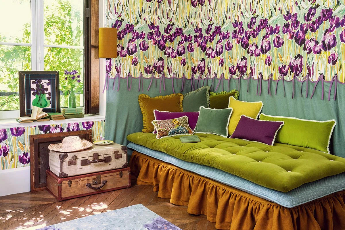 Pierre Frey Black tulips Behang FP105001 - LAB COLOUR THE WORLD
