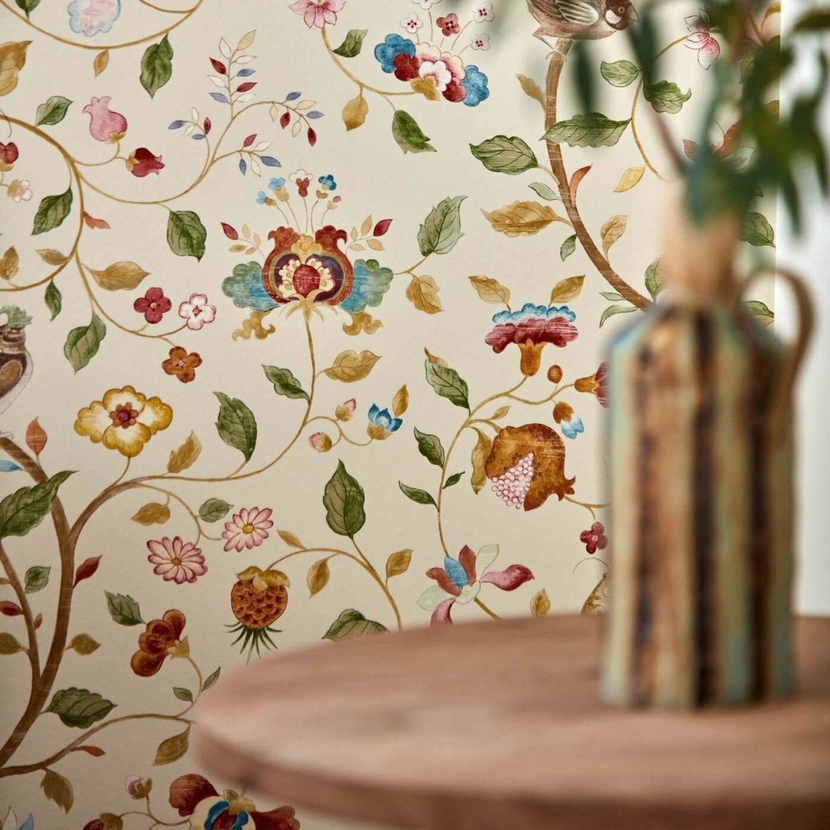 Sanderson Aril's Garden Behang 217238 - LAB COLOUR THE WORLD