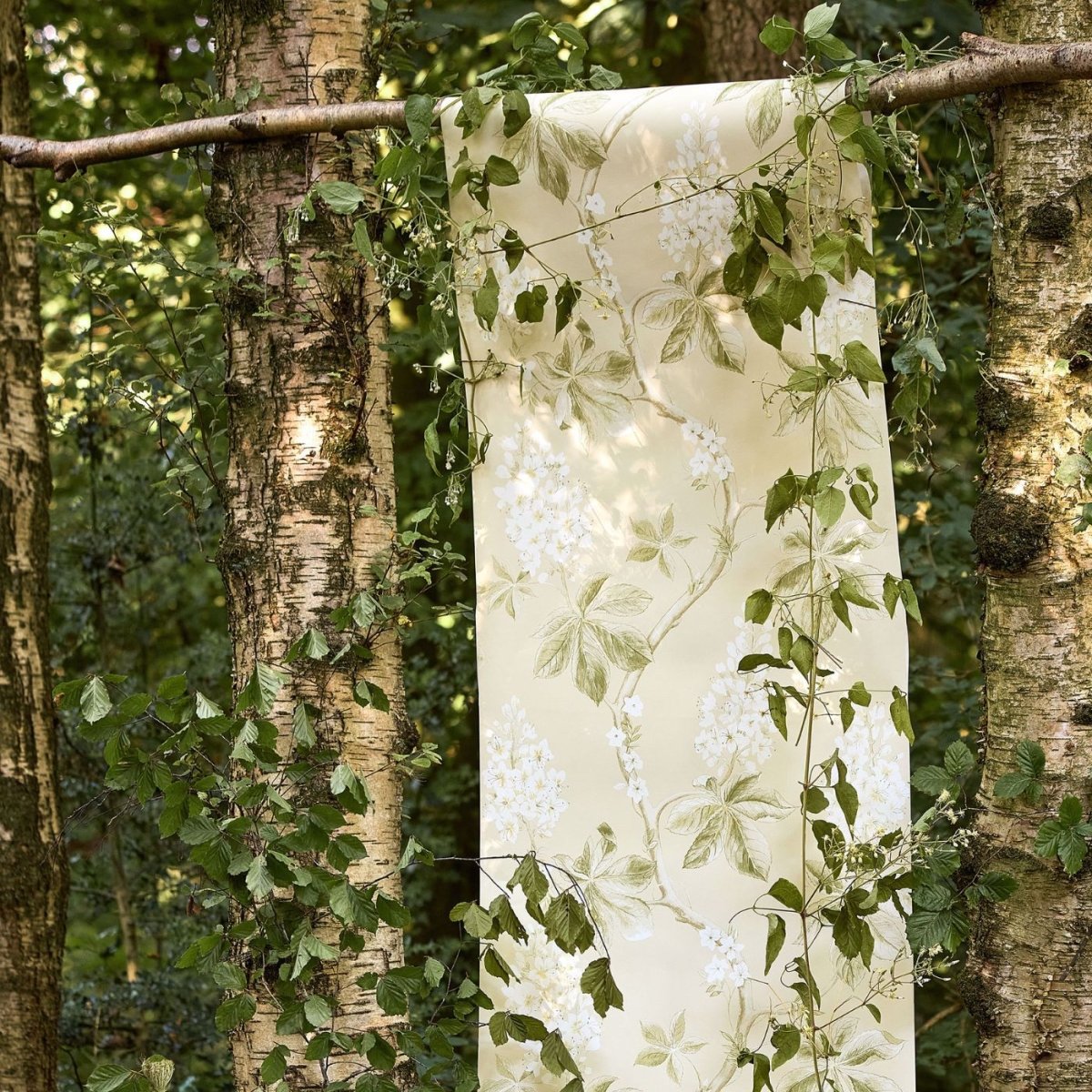 Sanderson Chestnut Tree Behang 215707 - LAB COLOUR THE WORLD