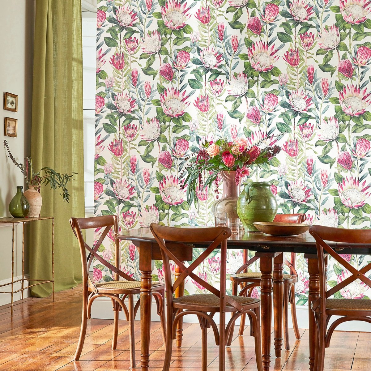 Sanderson King Protea Behang 216646 - LAB COLOUR THE WORLD