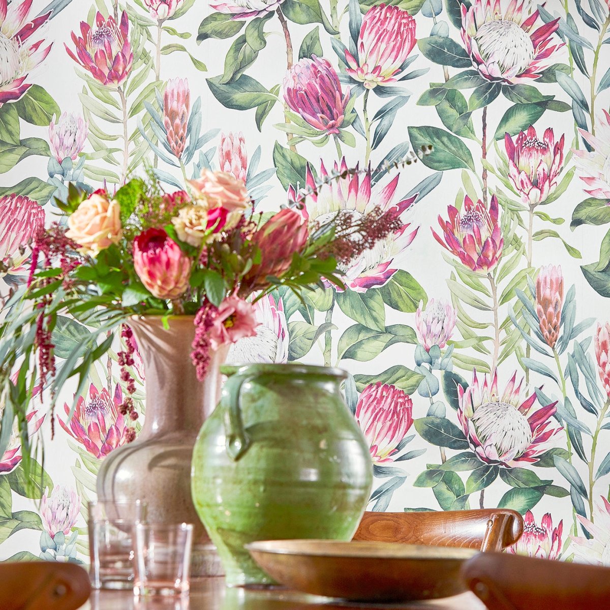 Sanderson King Protea Behang 216647 - LAB COLOUR THE WORLD