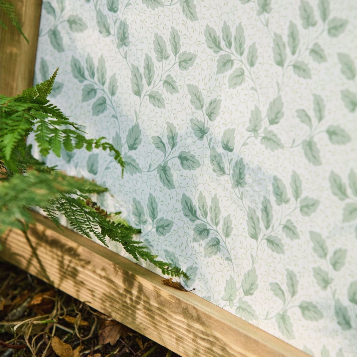 Sanderson Tomato Leaf Behang 217419 - LAB COLOUR THE WORLD