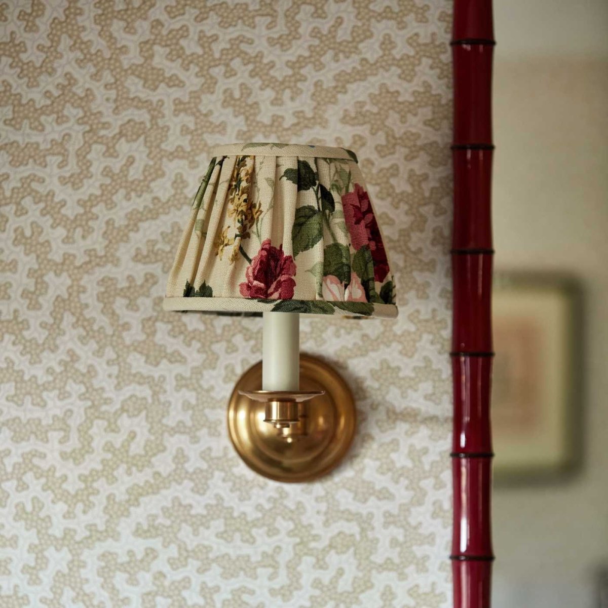 Sanderson Truffle Behang 217243 - LAB COLOUR THE WORLD