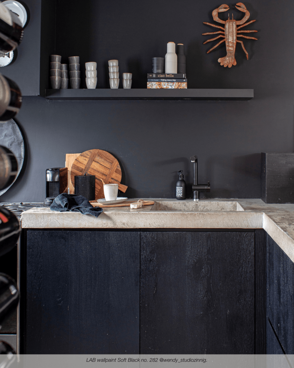 SOFT BLACK NO. 282 - LAB COLOUR THE WORLD
