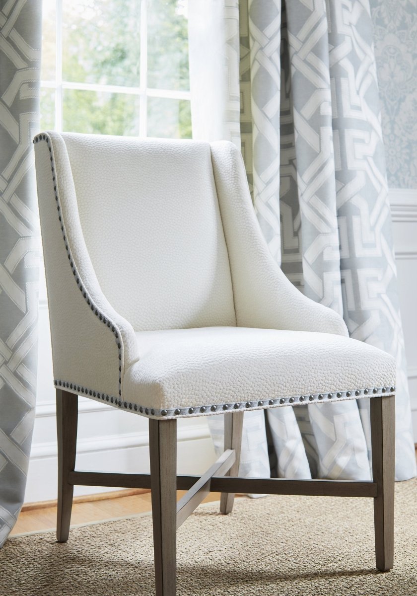 Thibaut Chestnut Hill Chardonnet Damask Behang T72585 - LAB COLOUR THE WORLD