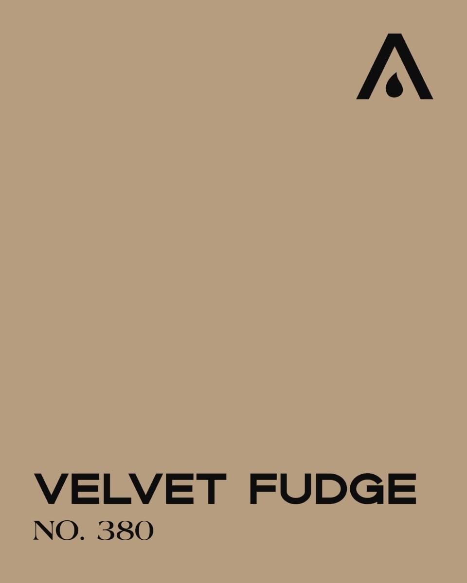 VELVET FUDGE NO. 380 - LAB COLOUR THE WORLD