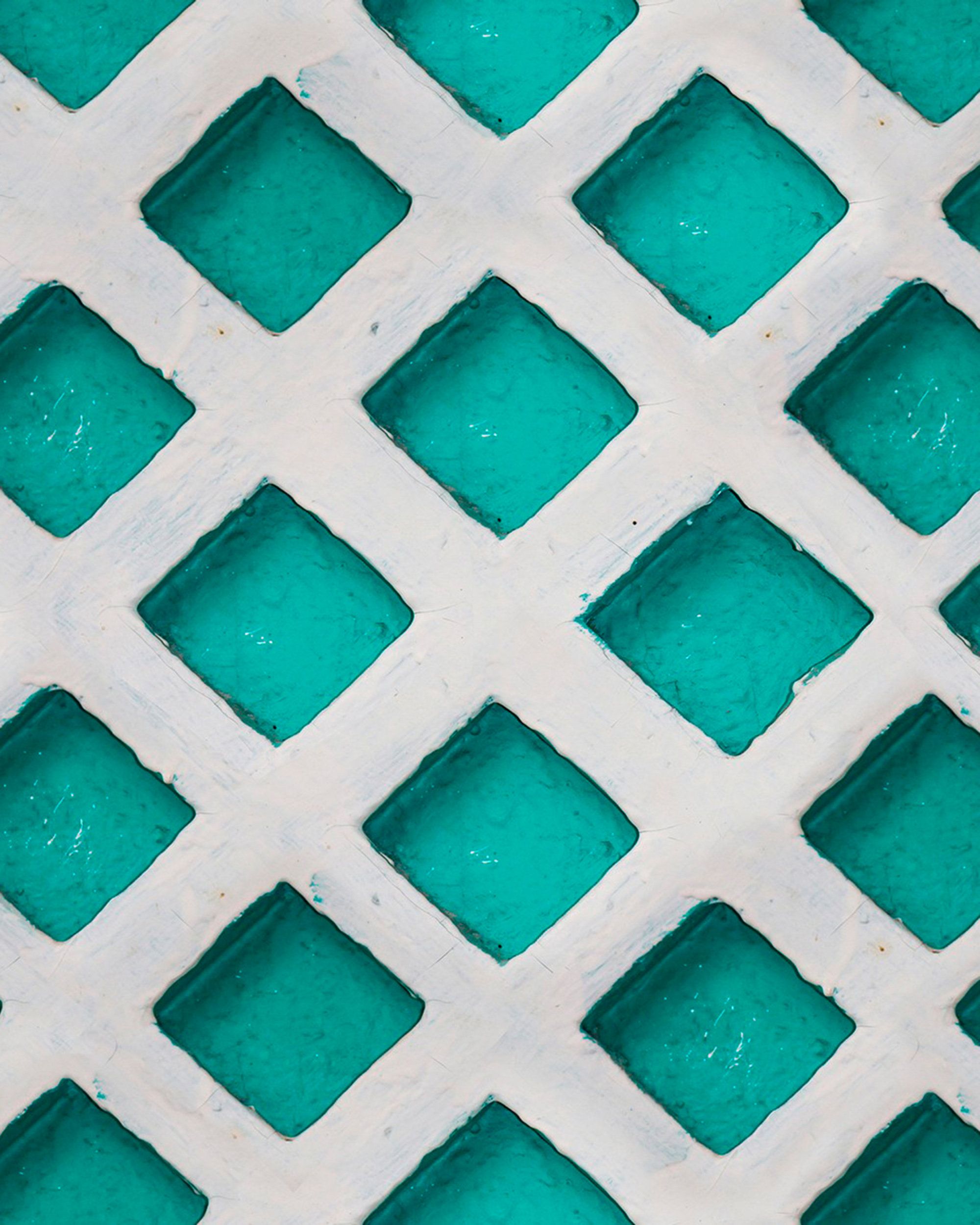 Mind The Gap Concrete Patch Turquoise Behang