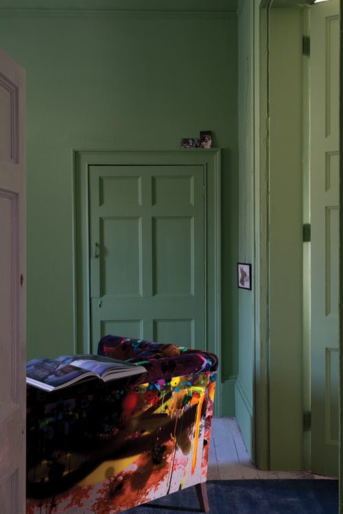 Yeabridge Green no. 287 - LAB COLOUR THE WORLD