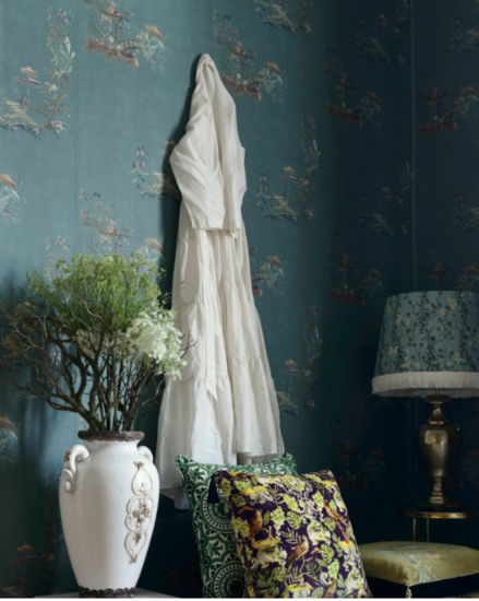 Mind the Gap Chinoiserie Behang The Transylvanian Manor Behang Collectie