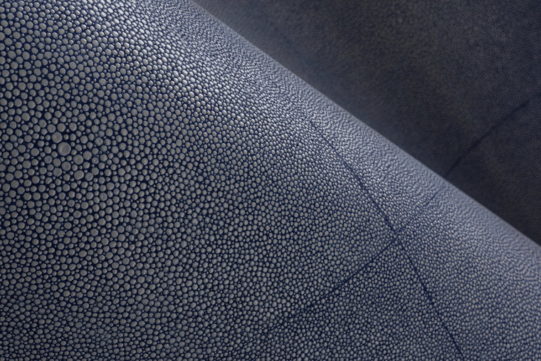 ARTE Shagreen Behang - Monaco Blue