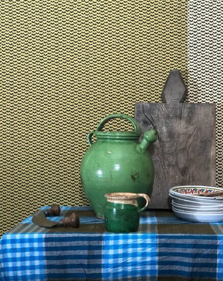 Antoinette Poisson Alveoles behang - Luxury By Nature