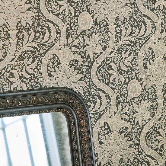 Morris & Co Indian behang William Morris Archive IV 4 The Collector sfeer 2