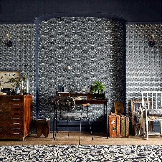 Morris & Co Morris Bellflowers behang William Morris Archive IV 4 The Collector sfeer
