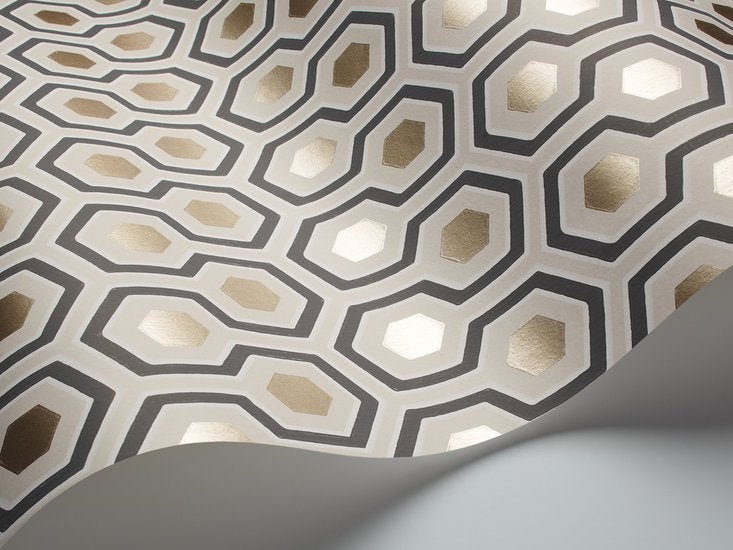 Cole & Son The Contemporary Selection Hicks' Hexagon behang 95/3016 - LAB COLOUR THE WORLD