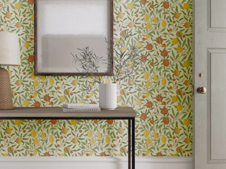 Morris & Co. Fruit Behang 217087 - LAB COLOUR THE WORLD