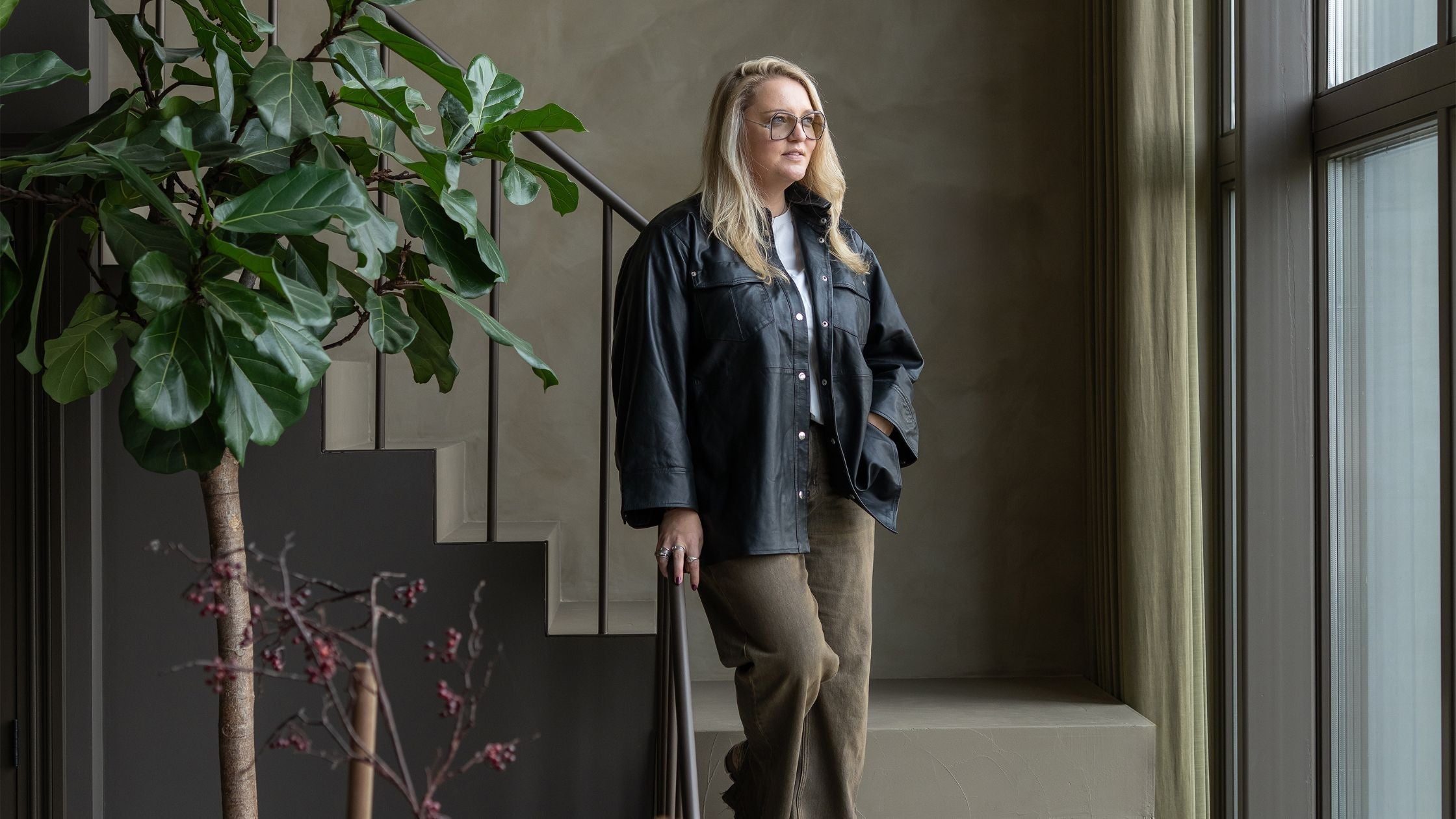 BINNENKIJKEN BIJ JET HENDRIKS: EEN WARM THUIS MET HOTELALLURE EN KARAKTER