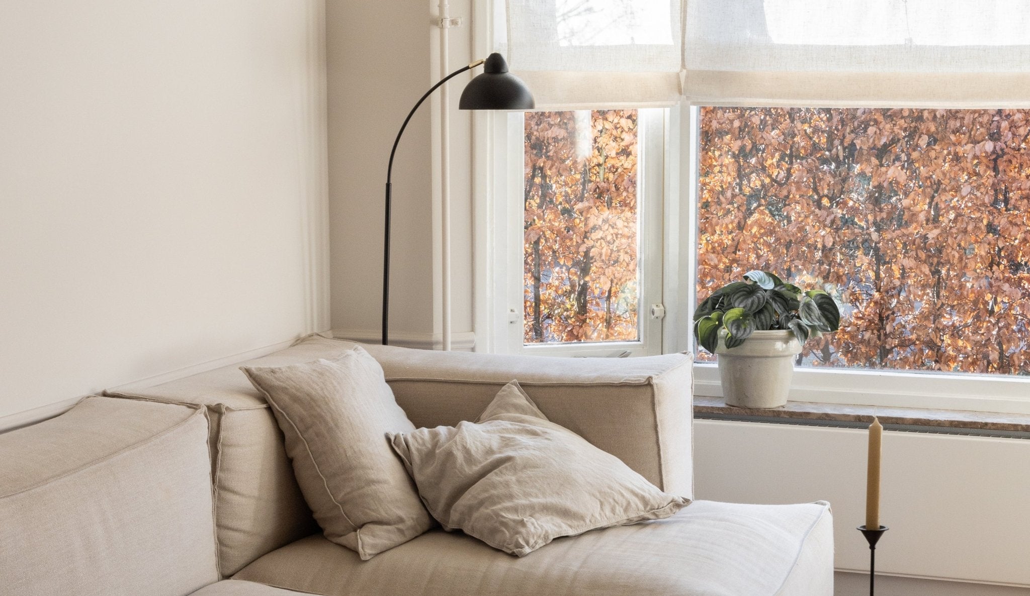 BINNENKIJKEN BIJ FEMKE BUNINGH: EEN TIJDLOOS INTERIEUR MET KARAKTER - LAB COLOUR THE WORLD