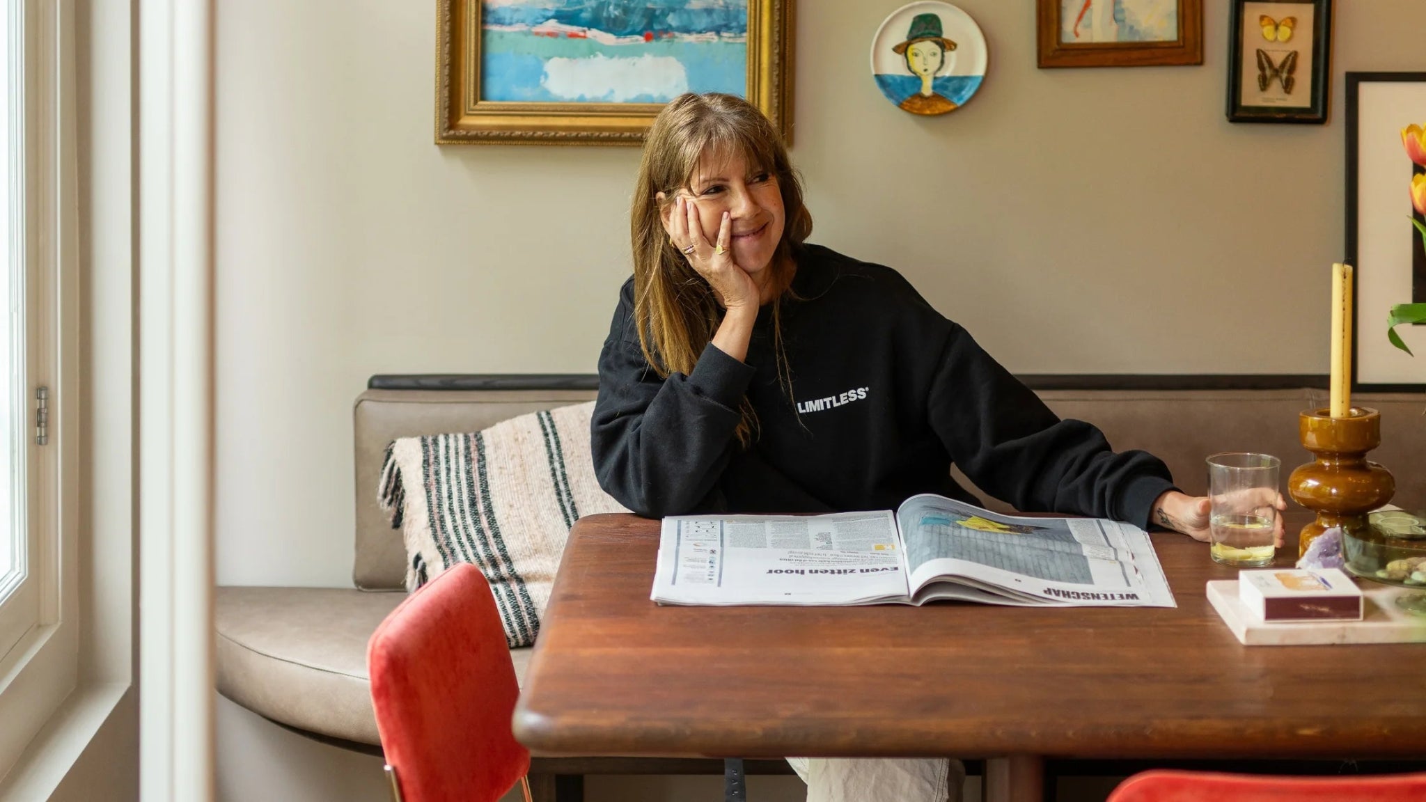 BINNENKIJKEN BIJ ISA HOES: MEER RUST DOOR KLEUR - LAB COLOUR THE WORLD