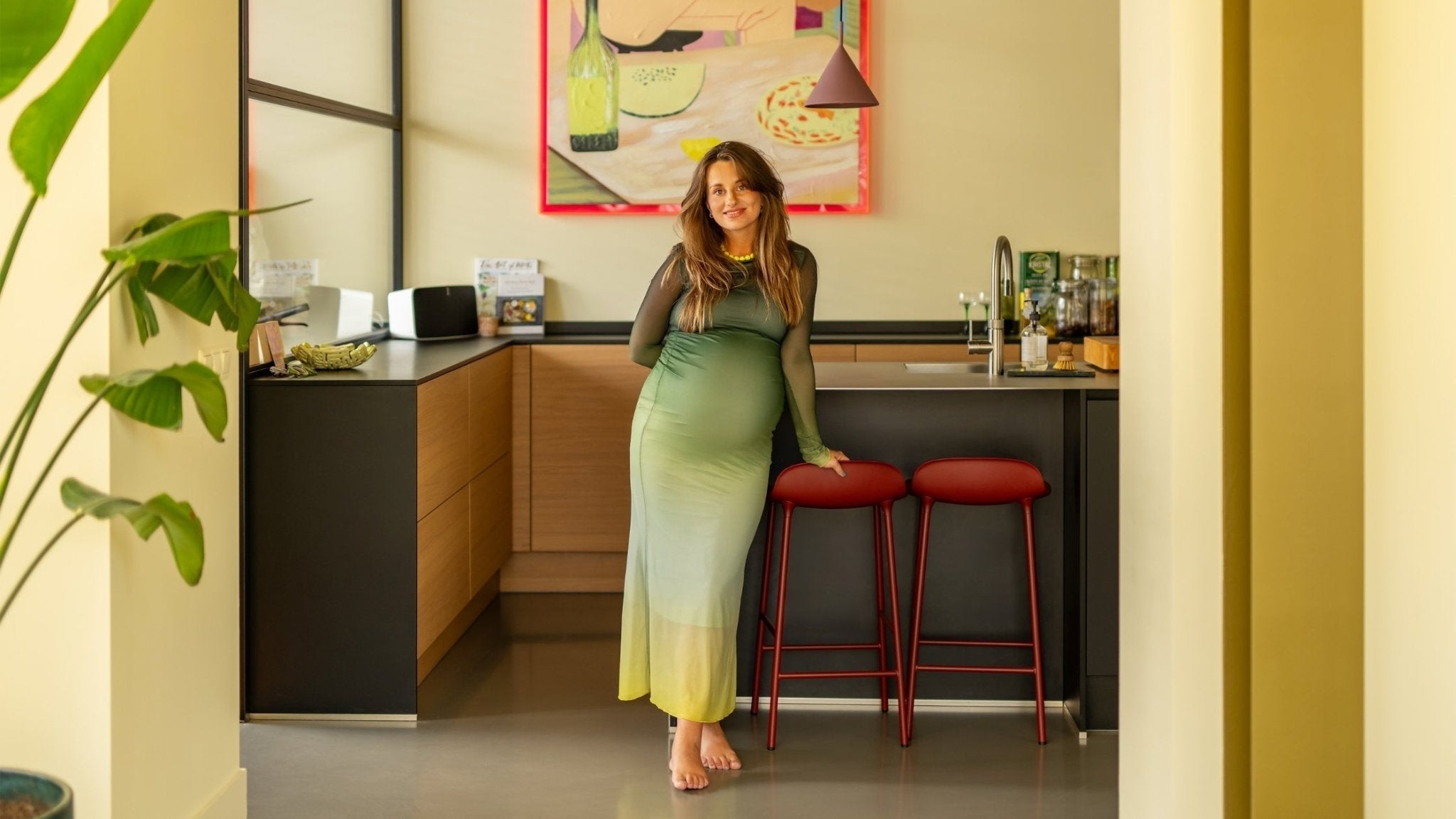 BINNENKIJKEN BIJ KELLY VAN GENDT - LAB COLOUR THE WORLD